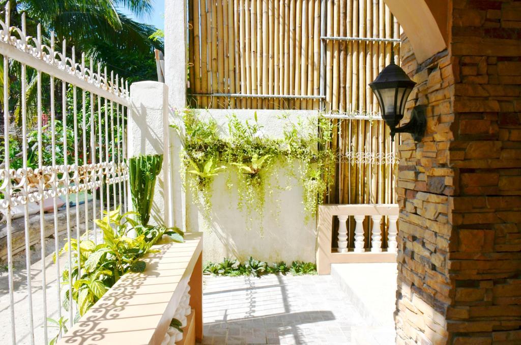 Casa D' Estrella Apartelle Balabag  Extérieur photo